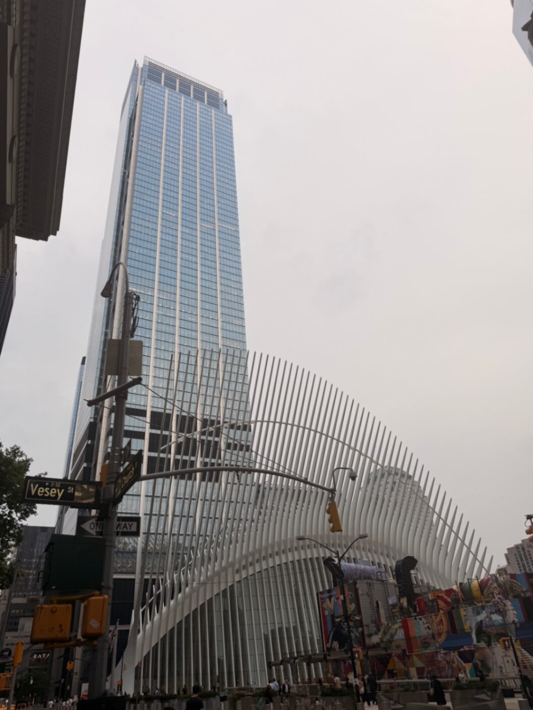 Estação Oculus e arranha-céu na Vesey Street